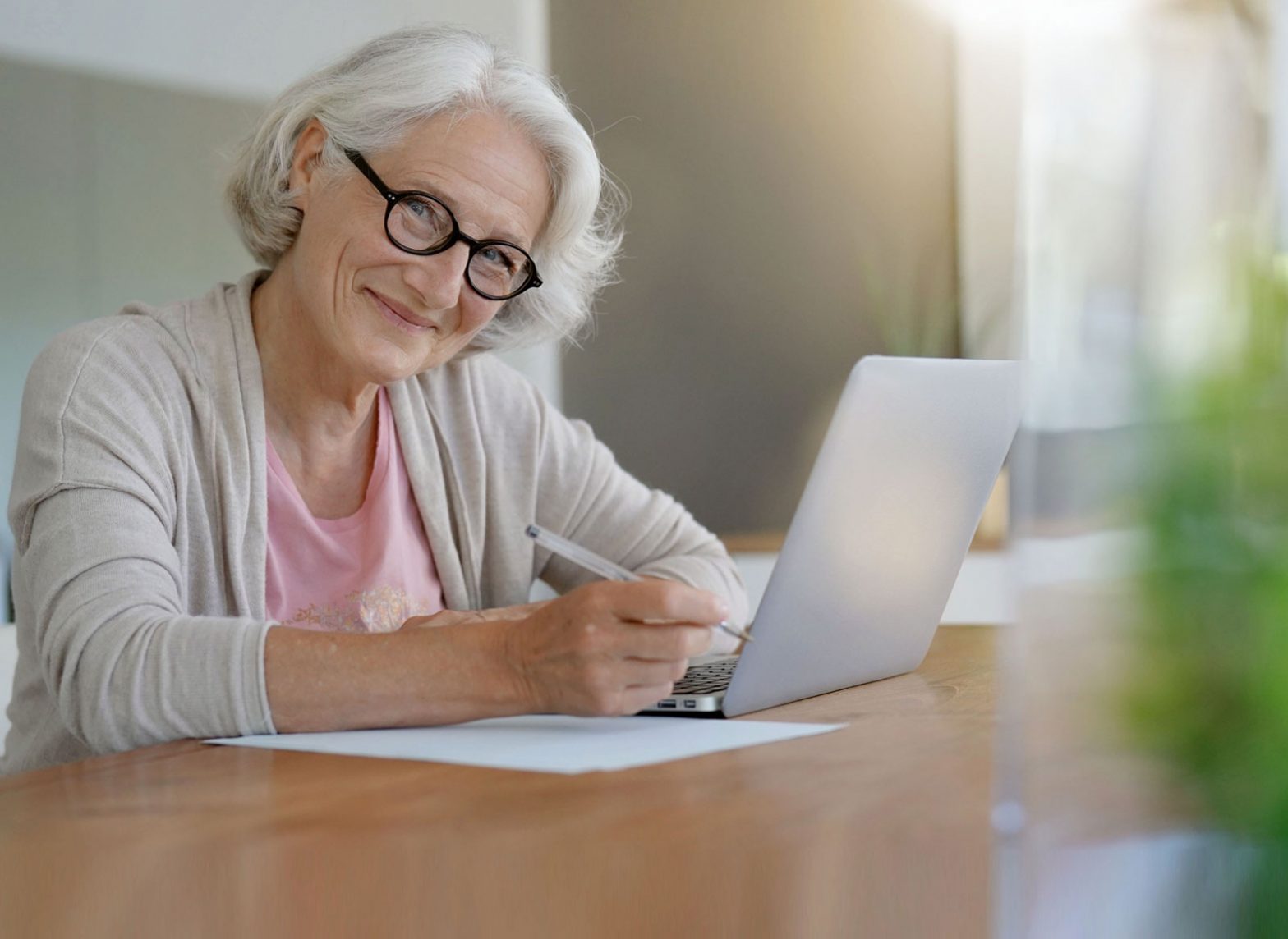 senior-woman-using-laptop-computer